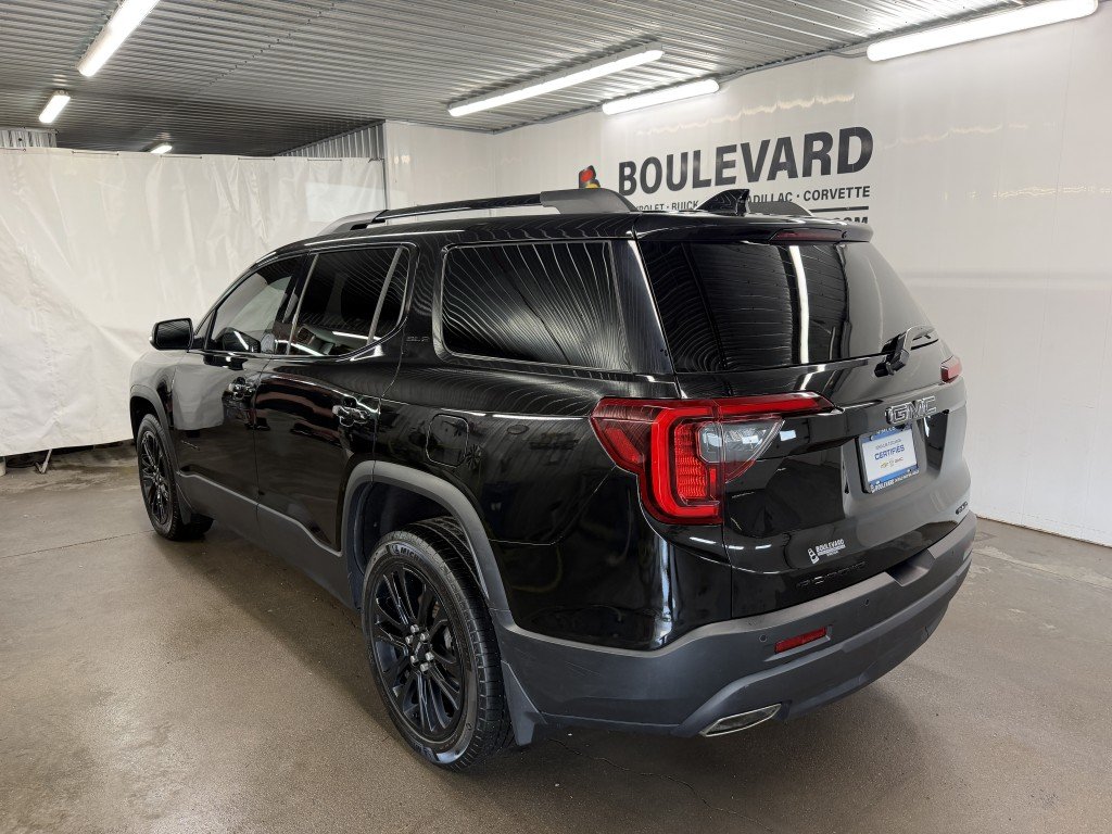 GMC Acadia ELEVATION 7 PASSAGERS 2023 à Rimouski, Québec - 2 - w1024h768px