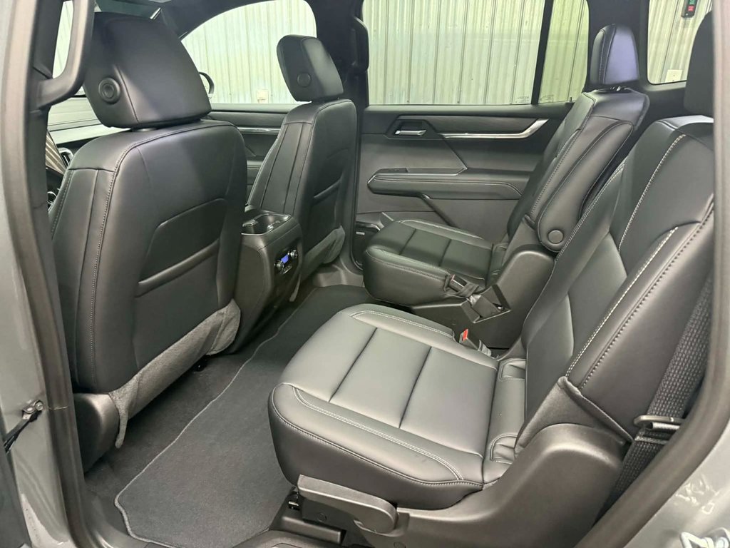 GMC Acadia  2026 à Rimouski, Québec - 2 - w1024h768px