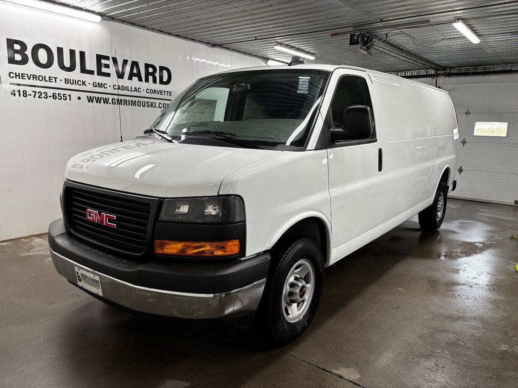 GMC Savana Cargo 2500  2024 à Rimouski, Québec - 1 - w1024h768px