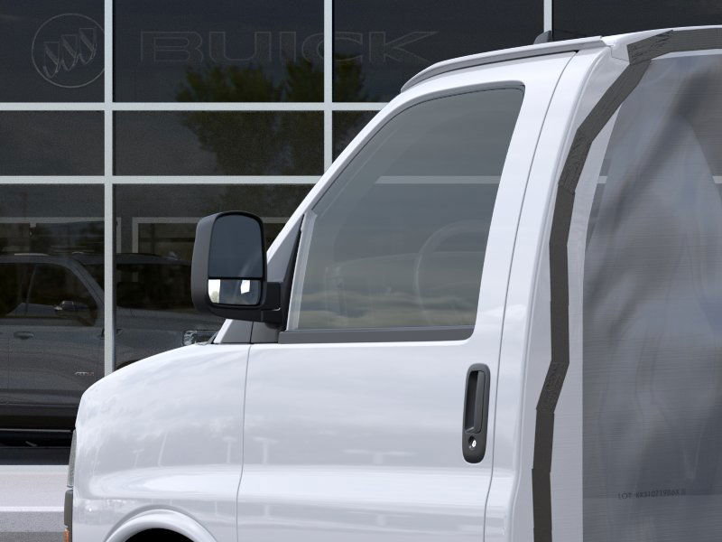 GMC Savana Cutaway 3500  2025 à Rimouski, Québec - 12 - w1024h768px