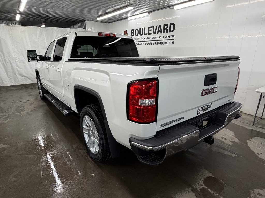 2018 GMC SIERRA 1500 CREW CAB SLE NHT 8 MAGS ÉTÉ/HIVER in Rimouski, Quebec - 2 - w1024h768px