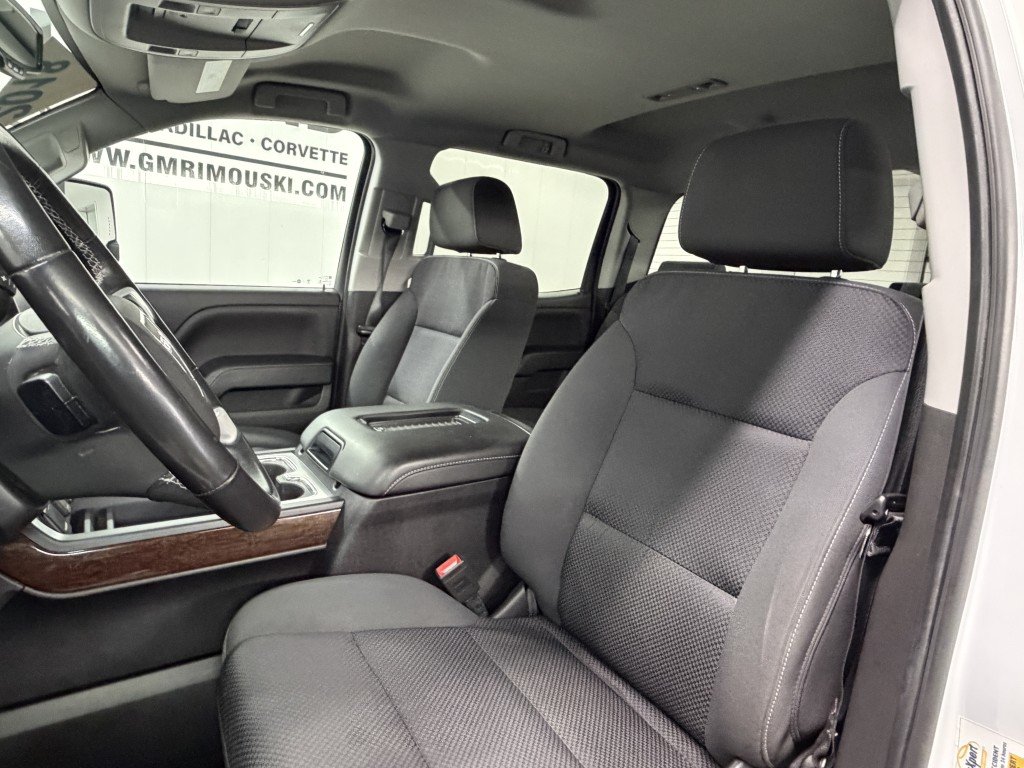 2018 GMC SIERRA 1500 CREW CAB SLE NHT 8 MAGS ÉTÉ/HIVER in Rimouski, Quebec - 6 - w1024h768px