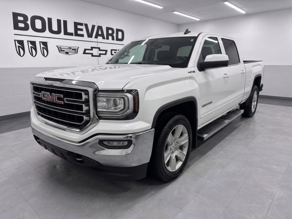 2018 GMC SIERRA 1500 CREW CAB SLE NHT 8 MAGS ÉTÉ/HIVER in Rimouski, Quebec - 1 - w1024h768px