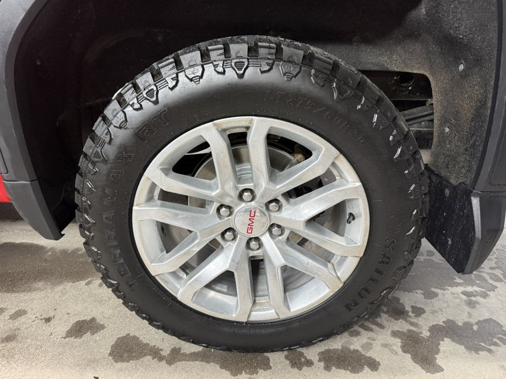 GMC SIERRA 1500 SLT V8 5,3L 2021 à Rimouski, Québec - 6 - w1024h768px
