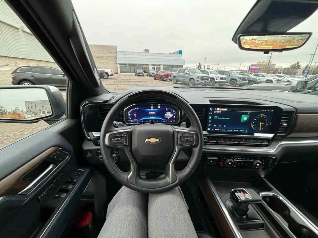 2024 Chevrolet Silverado 1500 in Pickering, Ontario - 13 - w1024h768px