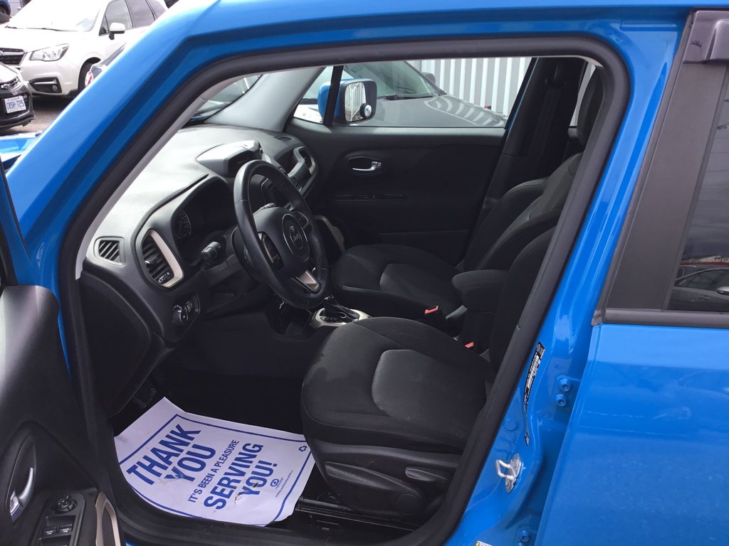 2015 Jeep Renegade in Pickering, Ontario - 10 - w1024h768px