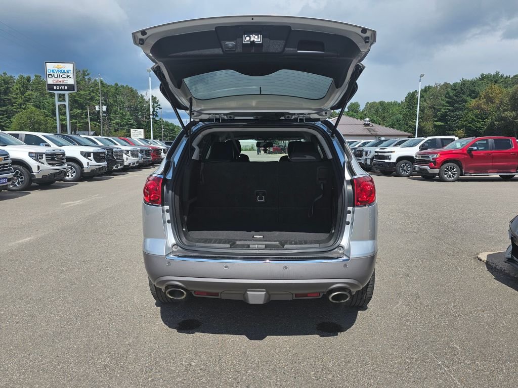 2011 Buick Enclave in Pickering, Ontario - 6 - w1024h768px