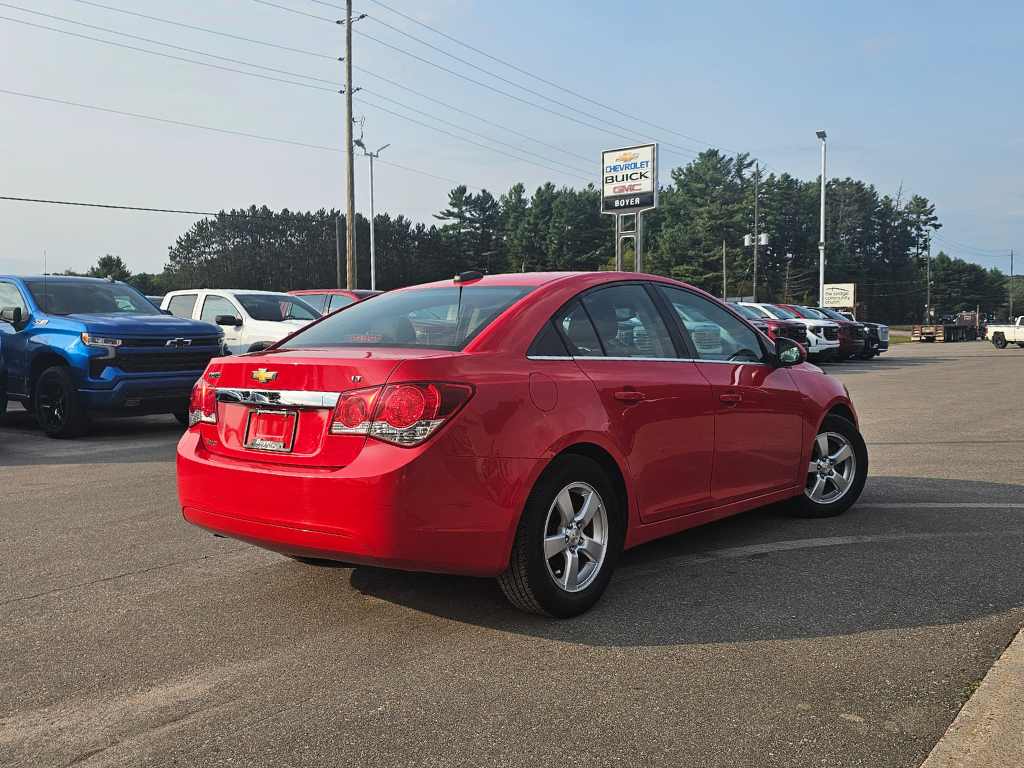 2016 Chevrolet Cruze Limited in Pickering, Ontario - 4 - w1024h768px