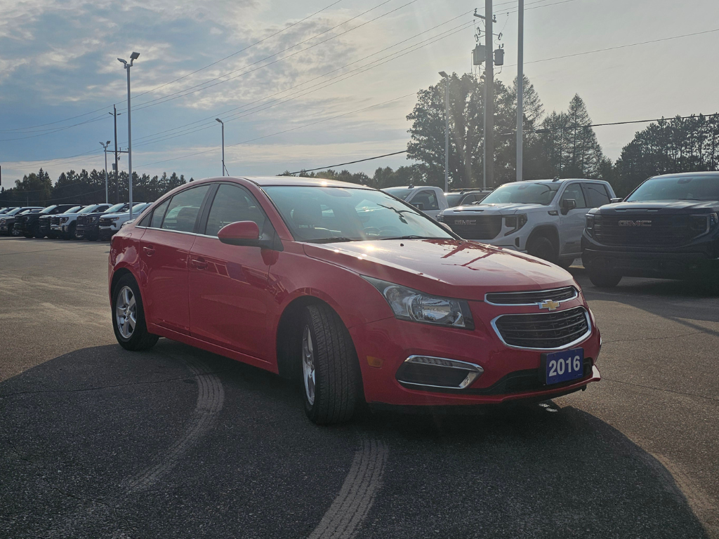 2016 Chevrolet Cruze Limited in Pickering, Ontario - 3 - w1024h768px