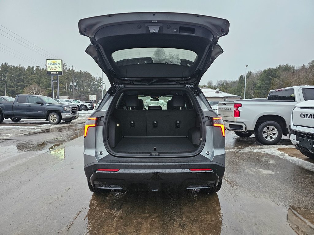 2025 Chevrolet Equinox in Pickering, Ontario - 6 - w1024h768px