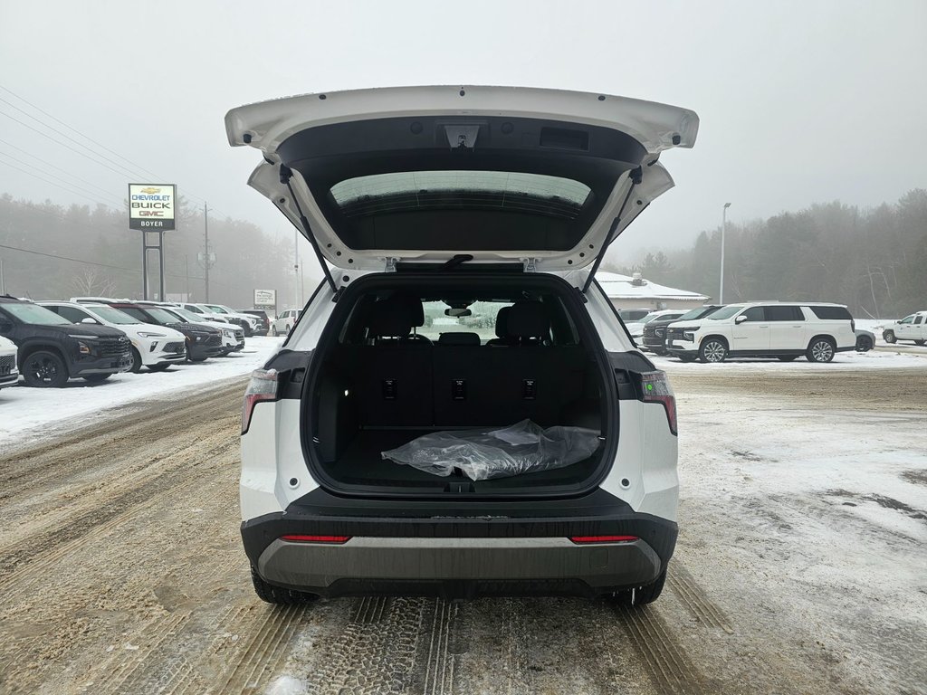 2025 Chevrolet Equinox in Pickering, Ontario - 6 - w1024h768px