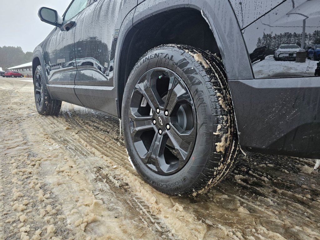 2025 Chevrolet Equinox in Pickering, Ontario - 9 - w1024h768px