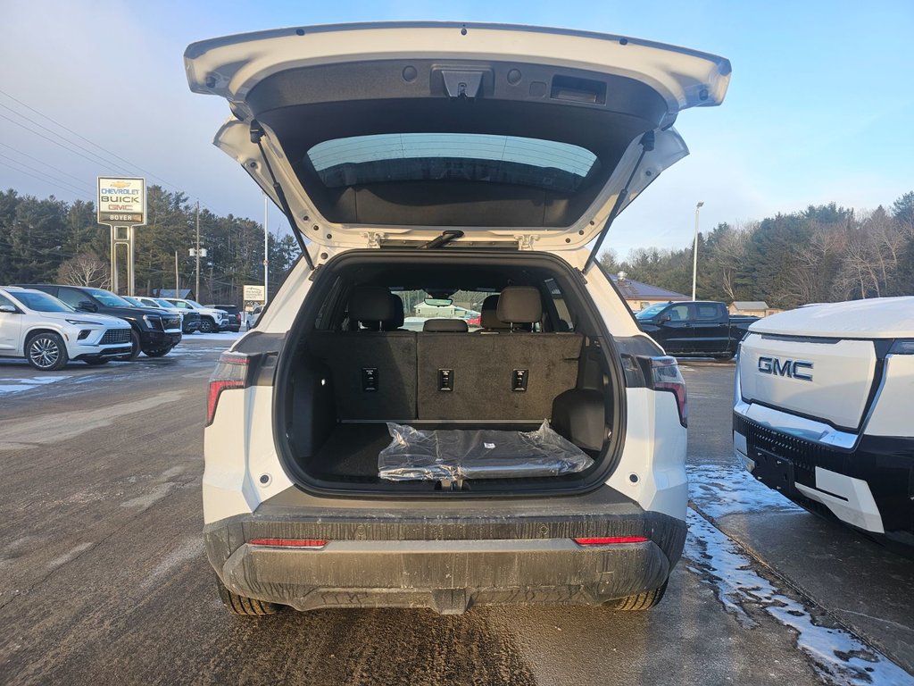 2025 Chevrolet Equinox in Pickering, Ontario - 6 - w1024h768px