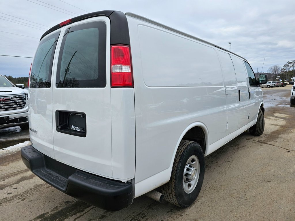 2021 Chevrolet Express Cargo Van in Bancroft, Ontario - 8 - w1024h768px