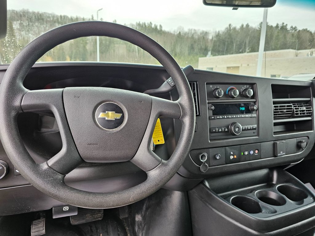 2021 Chevrolet Express Cargo Van in Bancroft, Ontario - 23 - w1024h768px