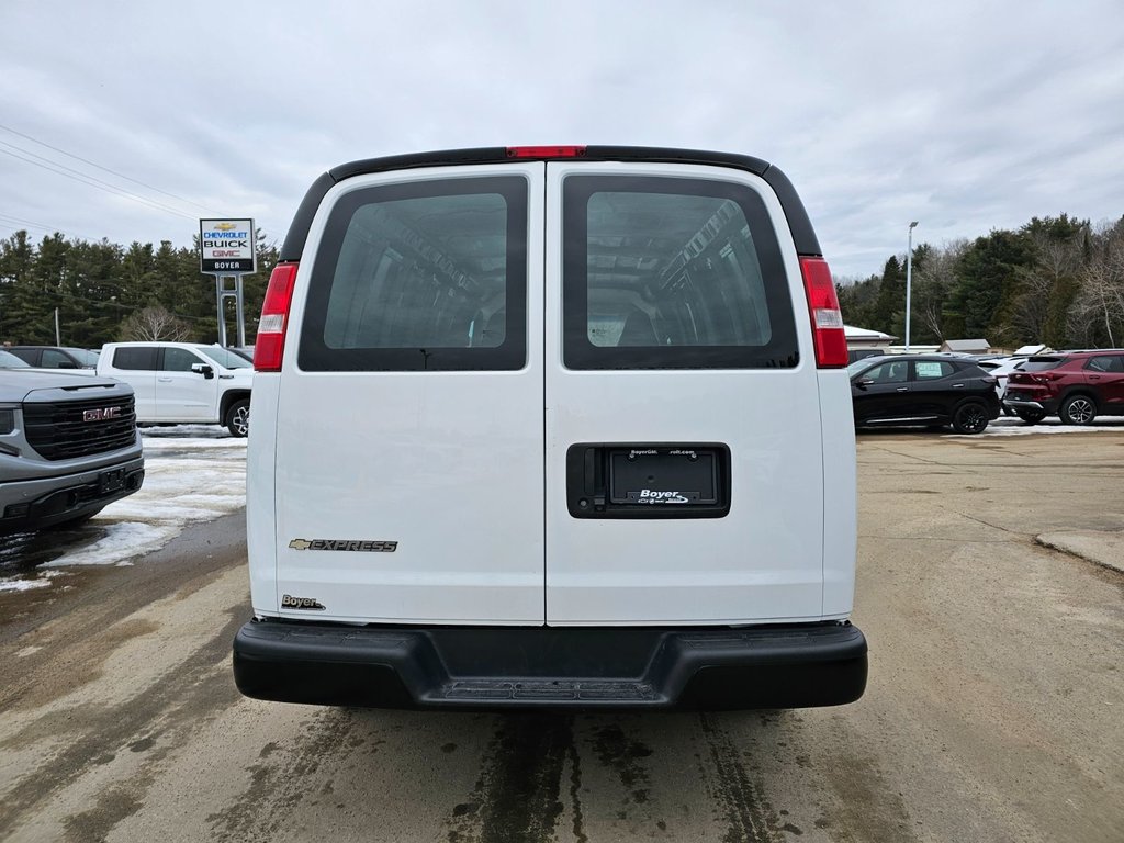 2021 Chevrolet Express Cargo Van in Bancroft, Ontario - 9 - w1024h768px