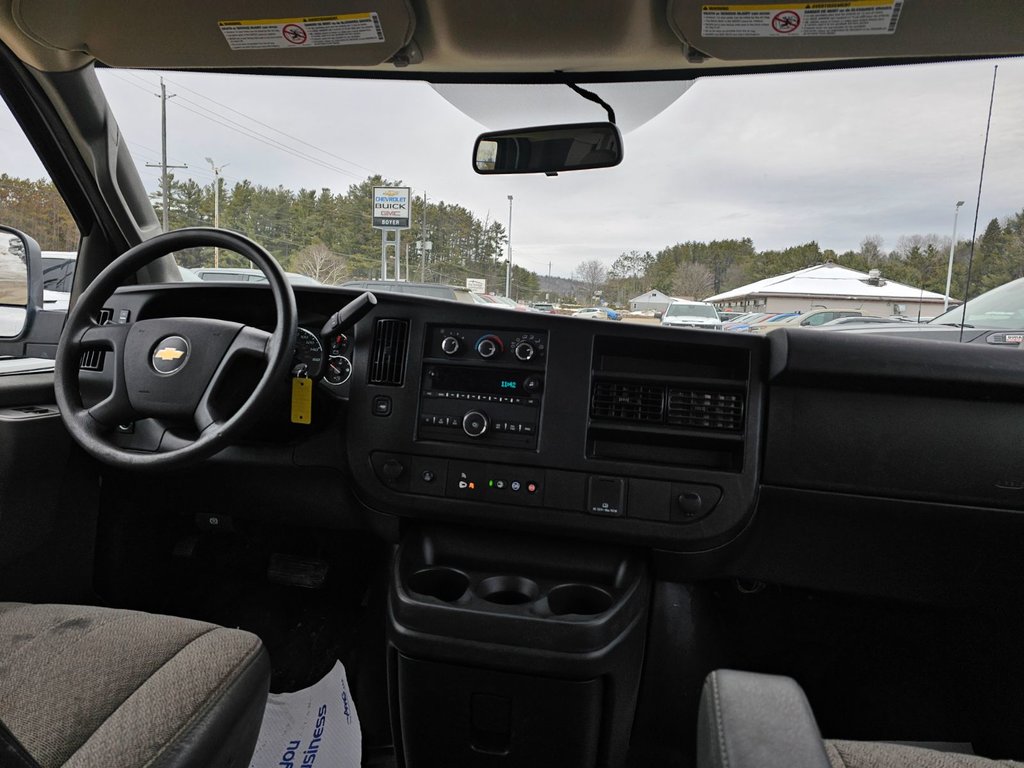 2021 Chevrolet Express Cargo Van in Bancroft, Ontario - 33 - w1024h768px