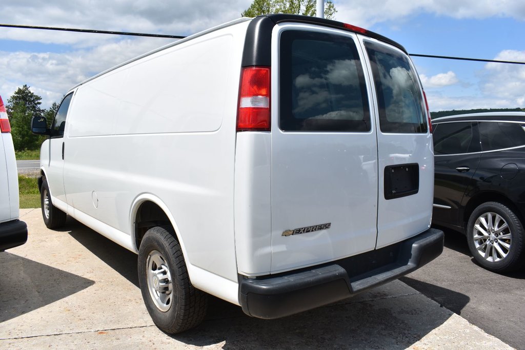 2021 Chevrolet Express Cargo Van in Bancroft, Ontario - 11 - w1024h768px