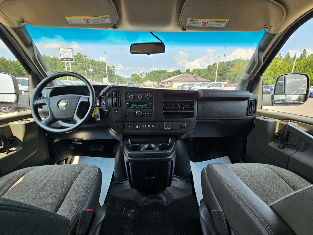 2021 Chevrolet Express Cargo Van in Pickering, Ontario - 23 - w1024h768px