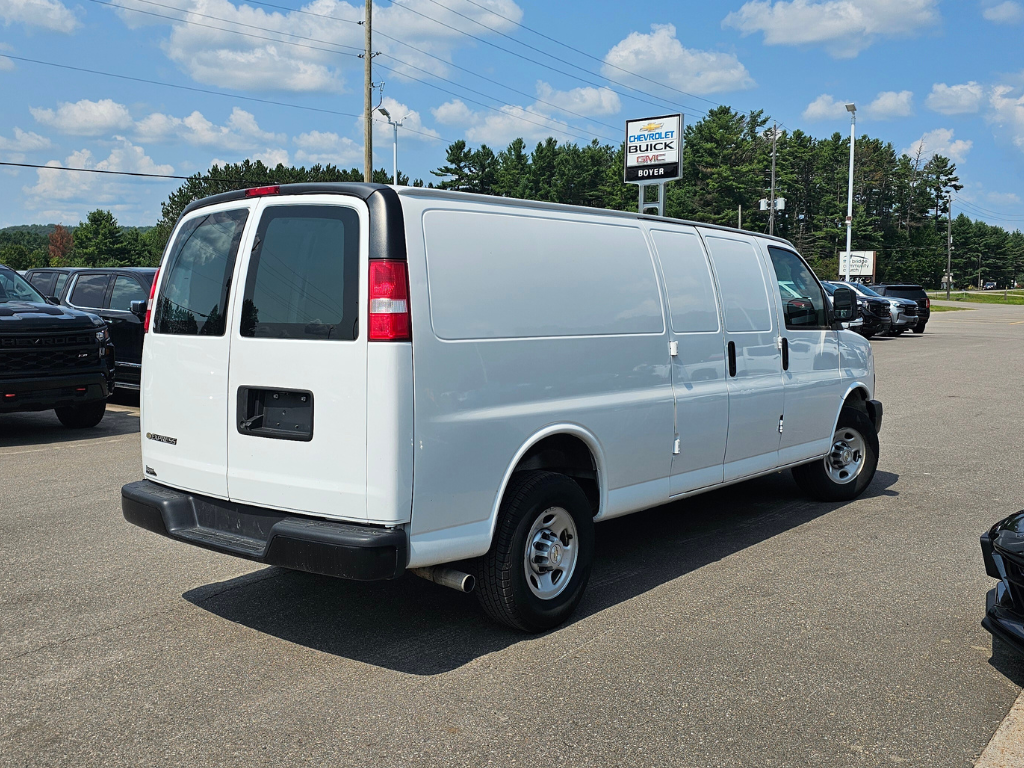 2021 Chevrolet Express Cargo Van in Pickering, Ontario - 4 - w1024h768px