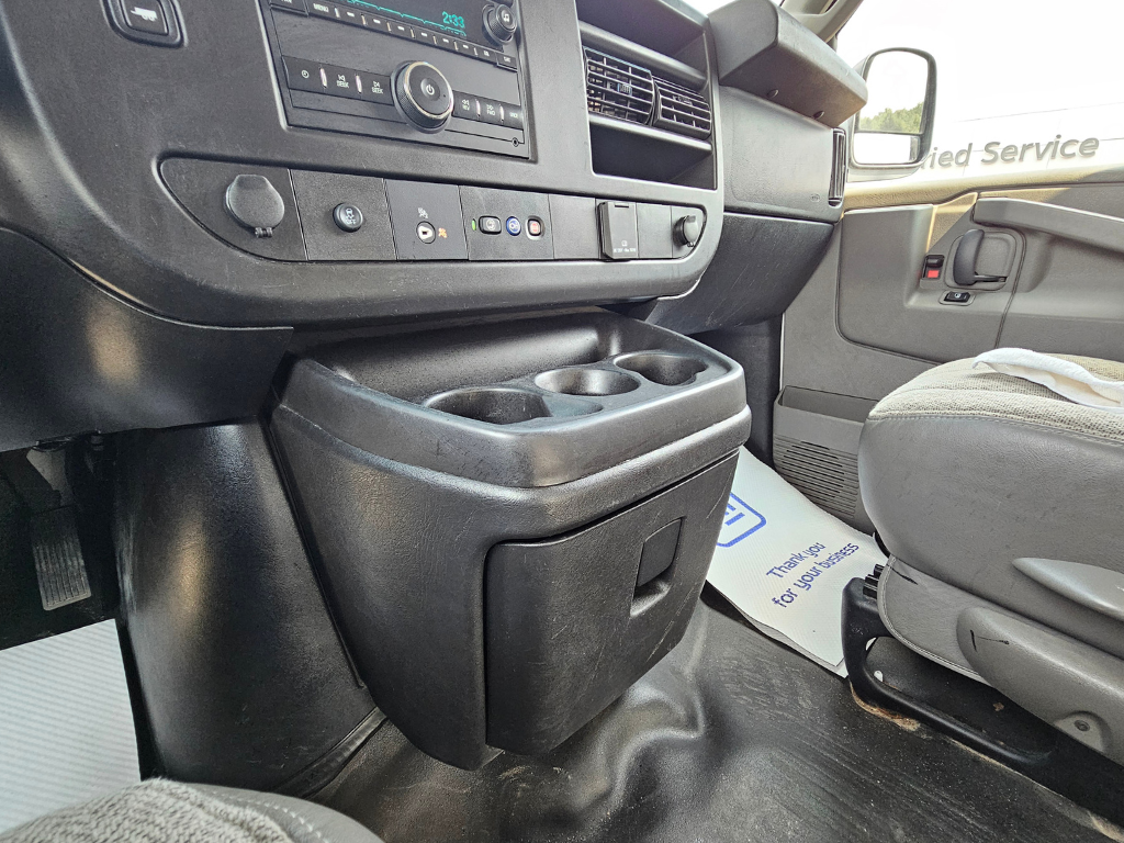 2021 Chevrolet Express Cargo Van in Pickering, Ontario - 19 - w1024h768px