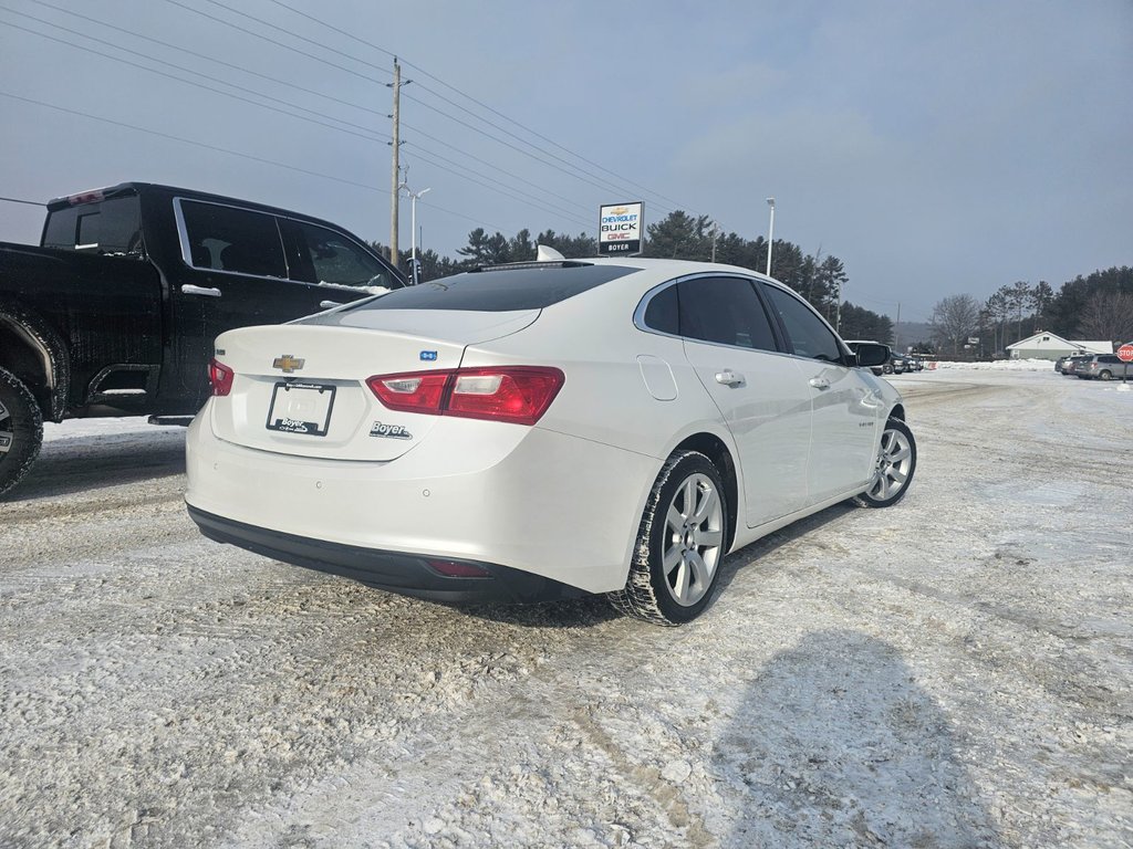 2016 Chevrolet Malibu in Pickering, Ontario - 4 - w1024h768px