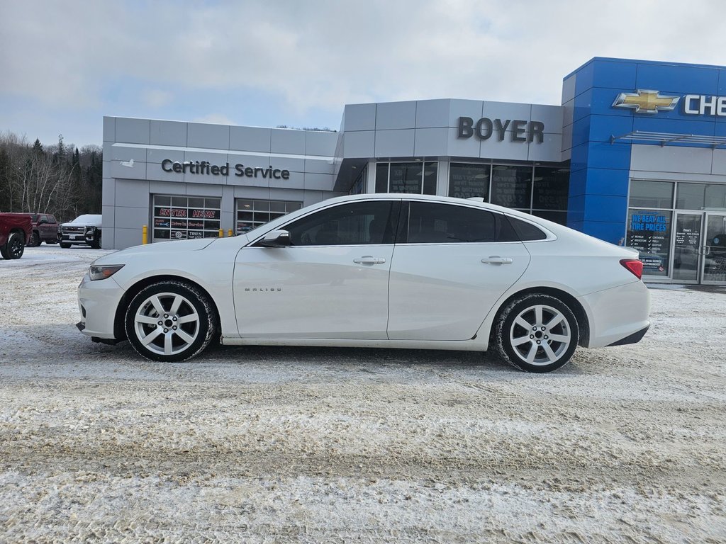 2016 Chevrolet Malibu in Pickering, Ontario - 10 - w1024h768px