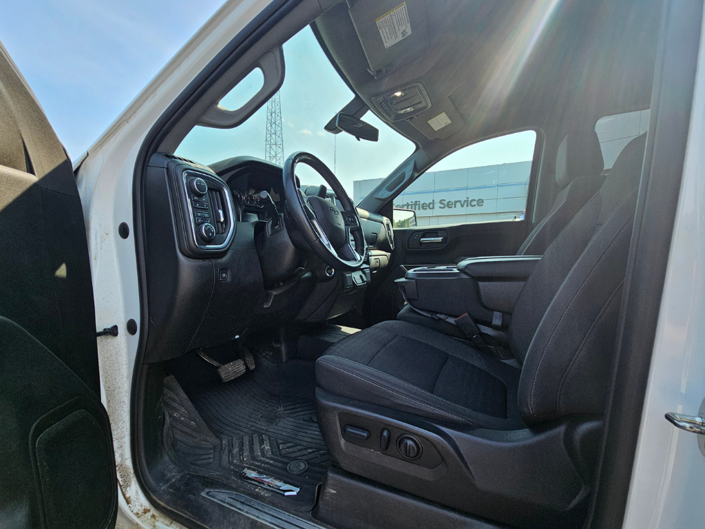 2022 Chevrolet Silverado 1500 LTD in Pickering, Ontario - 12 - w1024h768px