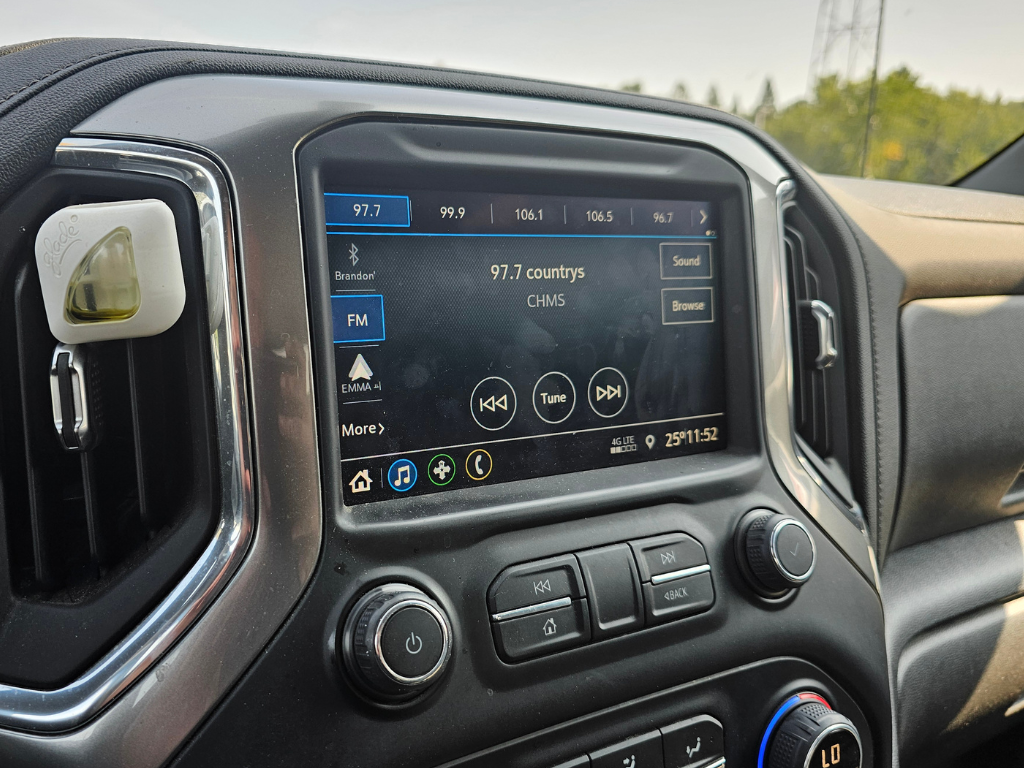 2022 Chevrolet Silverado 1500 LTD in Pickering, Ontario - 20 - w1024h768px