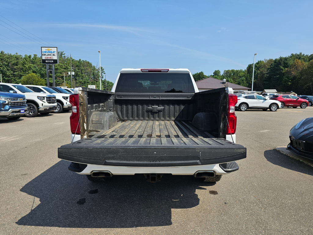 2022 Chevrolet Silverado 1500 LTD in Pickering, Ontario - 6 - w1024h768px