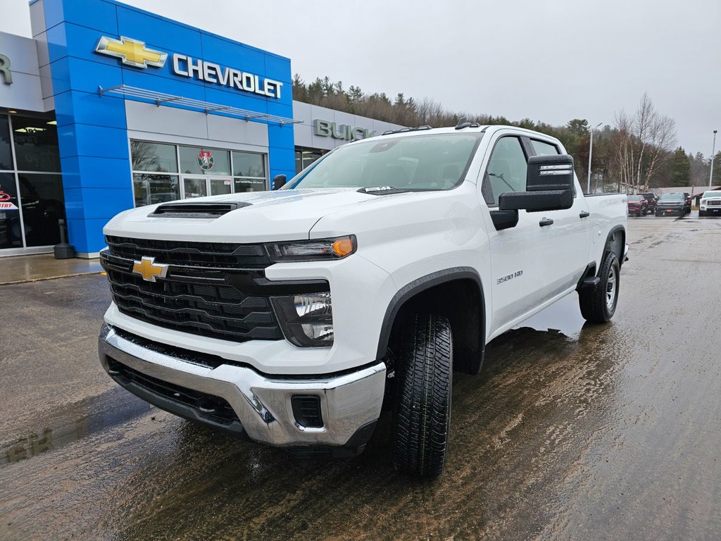 2024 Chevrolet Silverado 3500 HD in Pickering, Ontario - 1 - w1024h768px