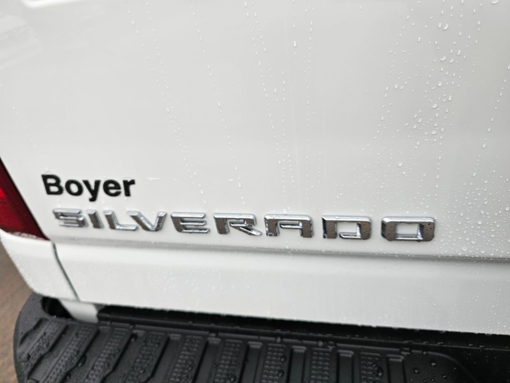 2024 Chevrolet Silverado 3500 HD in Pickering, Ontario - 9 - w1024h768px