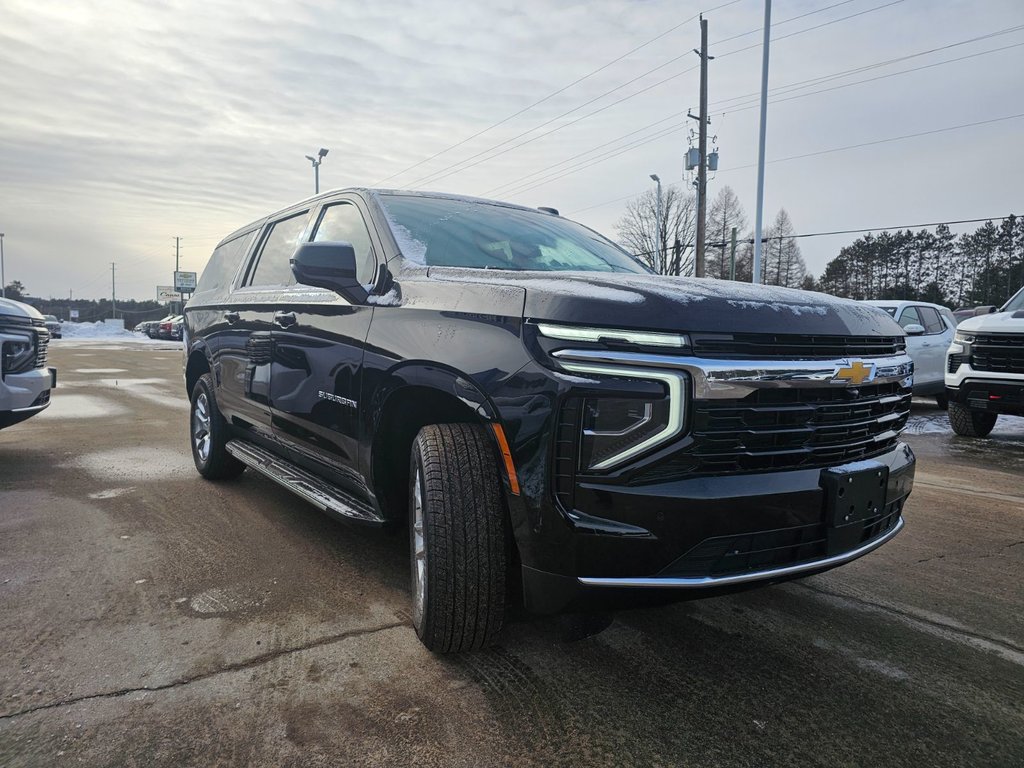 2025 Chevrolet Suburban in Pickering, Ontario - 3 - w1024h768px