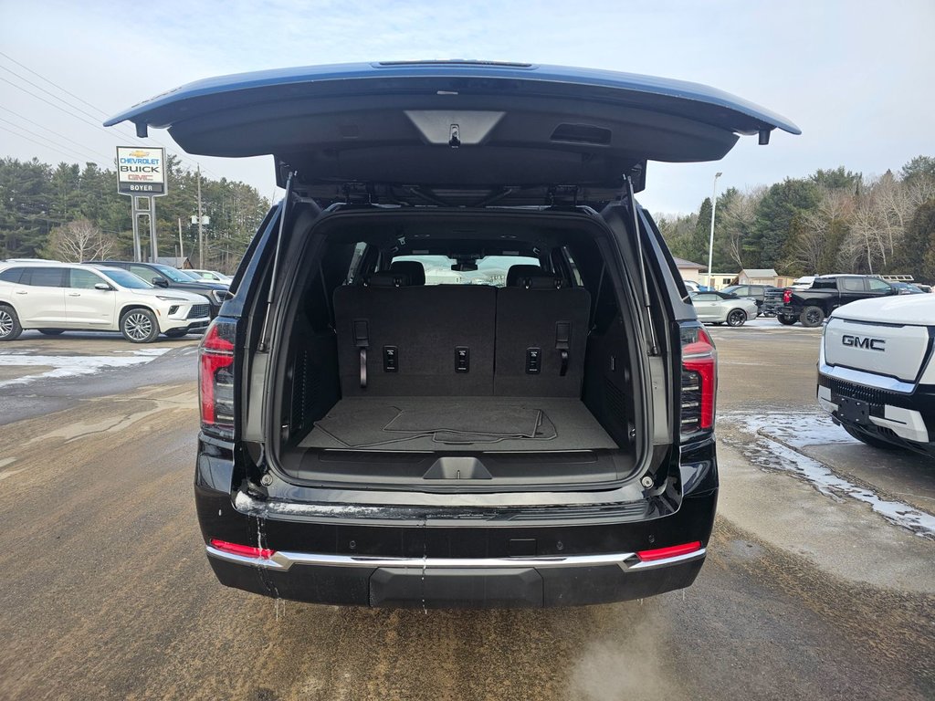 2025 Chevrolet Suburban in Pickering, Ontario - 6 - w1024h768px