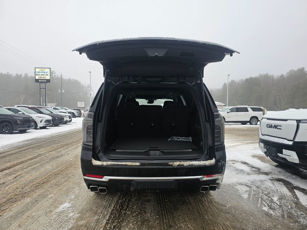 2025 Chevrolet Suburban in Pickering, Ontario - 6 - w1024h768px