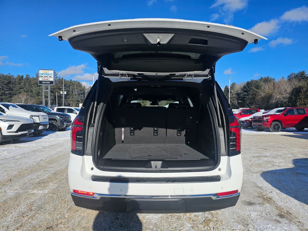 2025 Chevrolet Suburban in Pickering, Ontario - 6 - w1024h768px