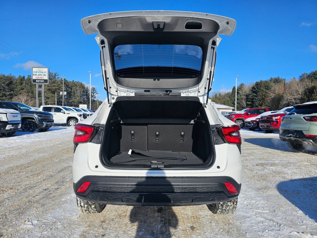 2025 Chevrolet Trax in Pickering, Ontario - 6 - w1024h768px