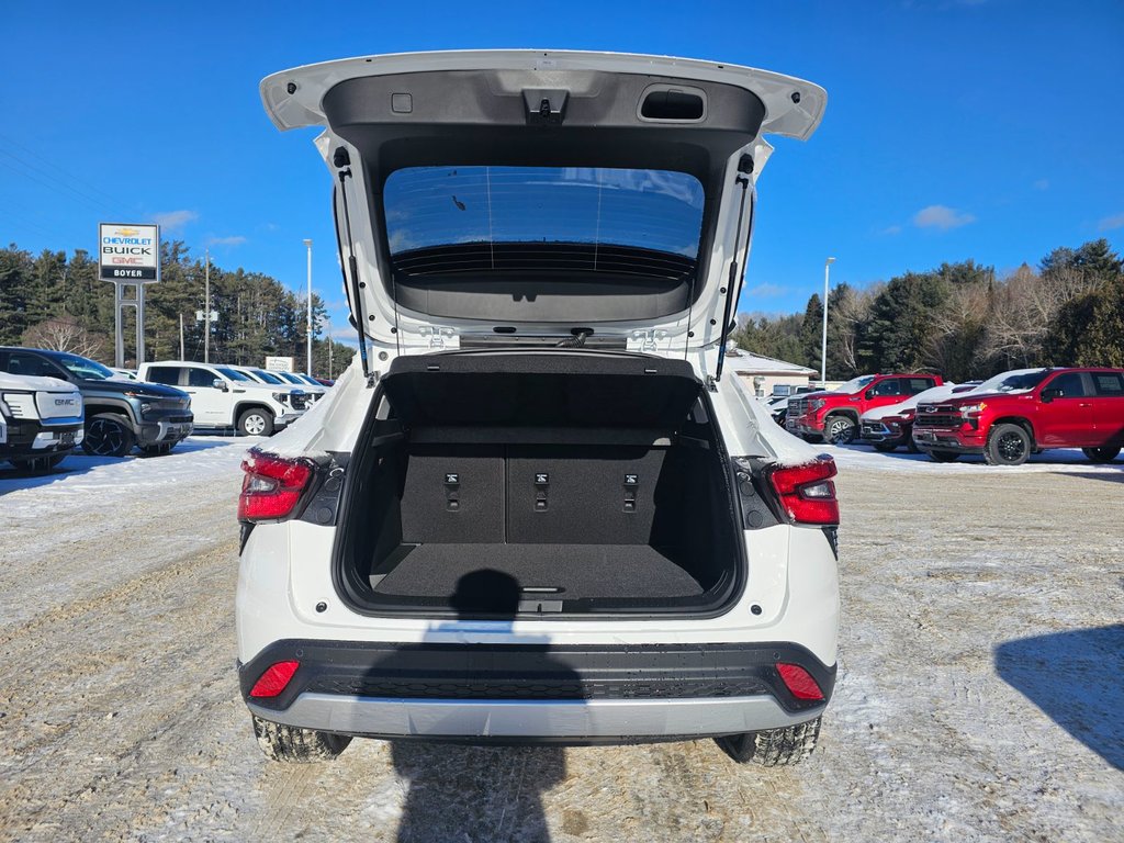 2025 Chevrolet Trax in Pickering, Ontario - 7 - w1024h768px