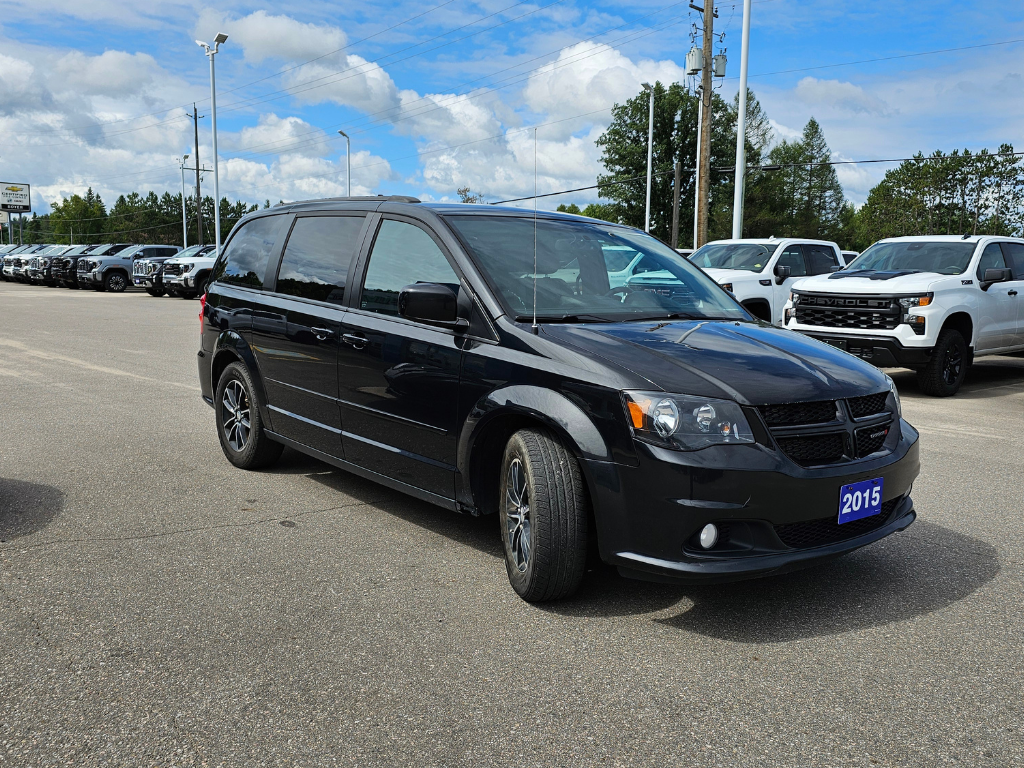 2015 Dodge Grand Caravan in Pickering, Ontario - 3 - w1024h768px