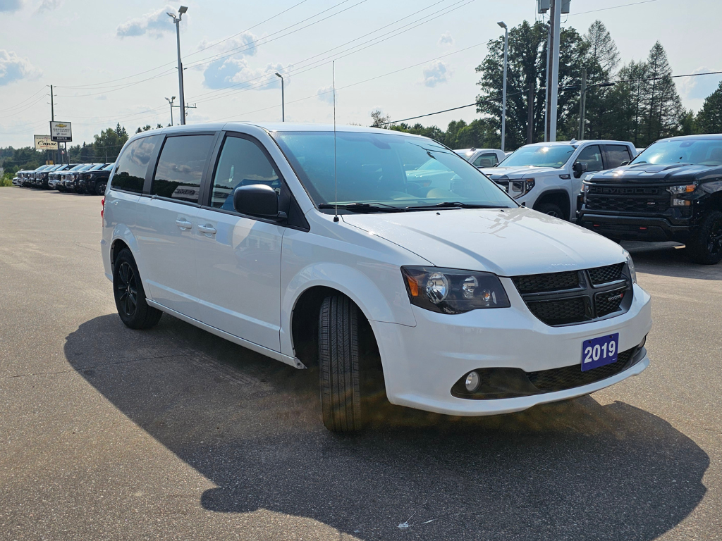 2019 Dodge Grand Caravan in Pickering, Ontario - 3 - w1024h768px