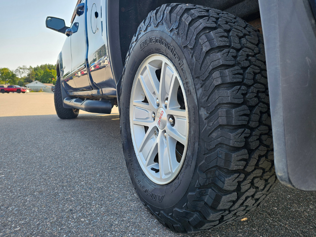 2017 GMC Sierra 1500 in Pickering, Ontario - 8 - w1024h768px