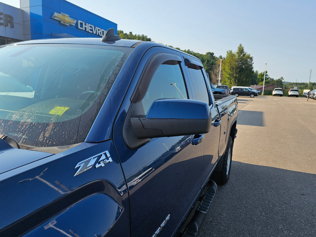 2017 GMC Sierra 1500 in Pickering, Ontario - 10 - w1024h768px