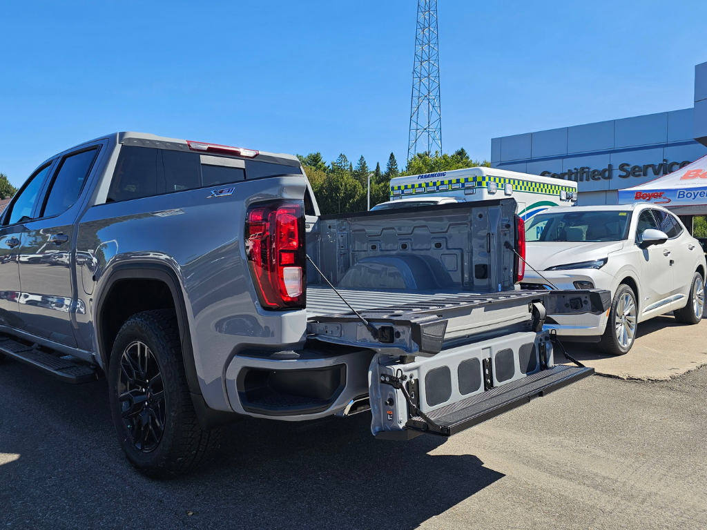 2024 GMC Sierra 1500 in Pickering, Ontario - 7 - w1024h768px