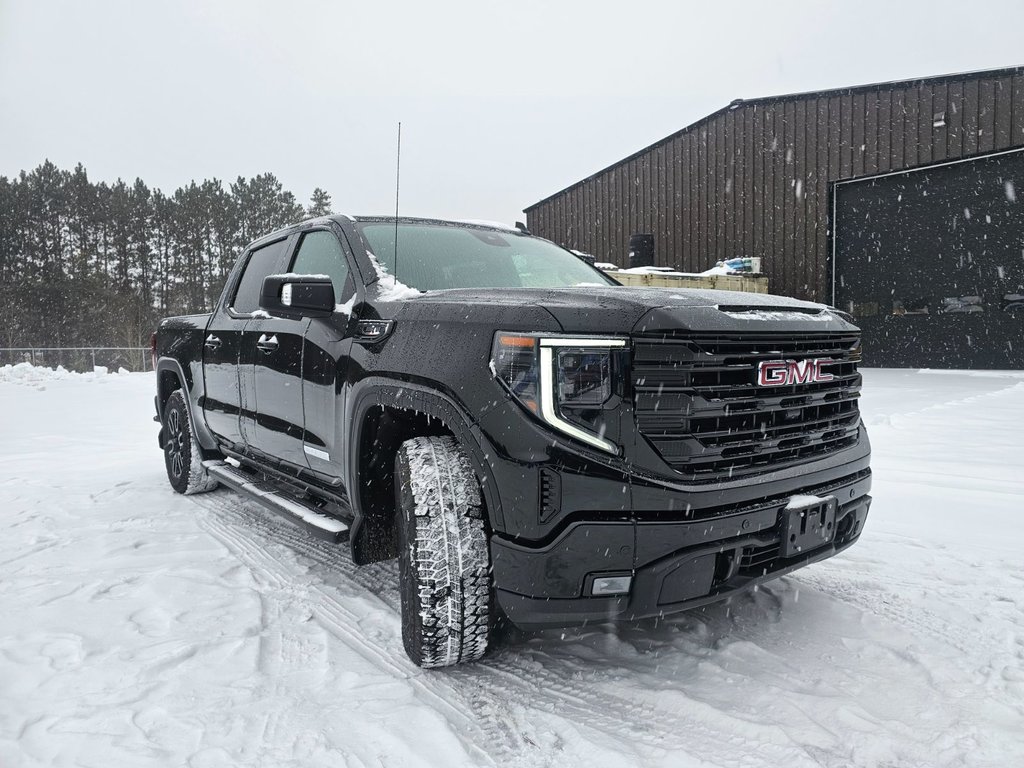 2025 GMC Sierra 1500 in Pickering, Ontario - 3 - w1024h768px