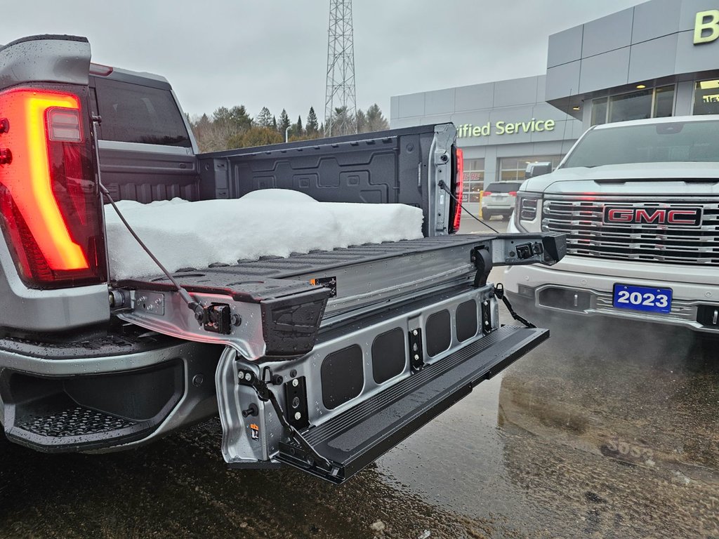 2025 GMC Sierra 2500 HD in Pickering, Ontario - 7 - w1024h768px