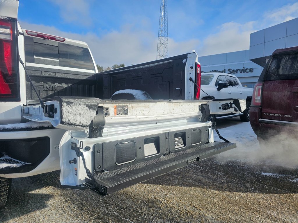 2025 GMC Sierra 3500 HD in Pickering, Ontario - 8 - w1024h768px