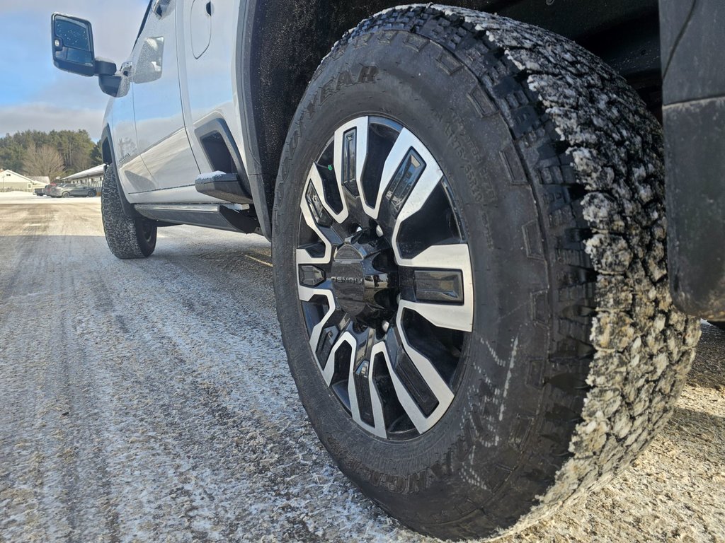 2025 GMC Sierra 3500 HD in Pickering, Ontario - 10 - w1024h768px