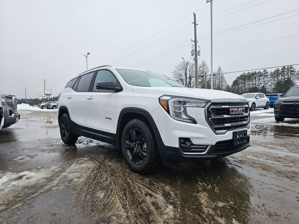 2024 GMC Terrain in Pickering, Ontario - 3 - w1024h768px