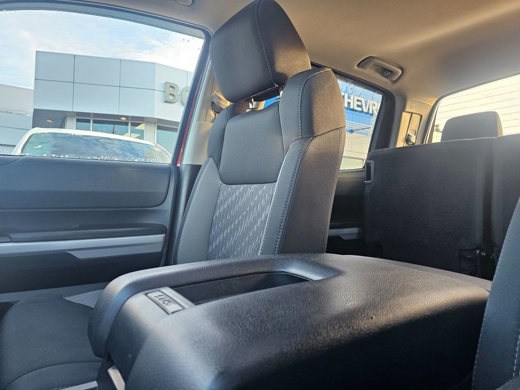 2020 Toyota Tundra in Pickering, Ontario - 29 - w1024h768px