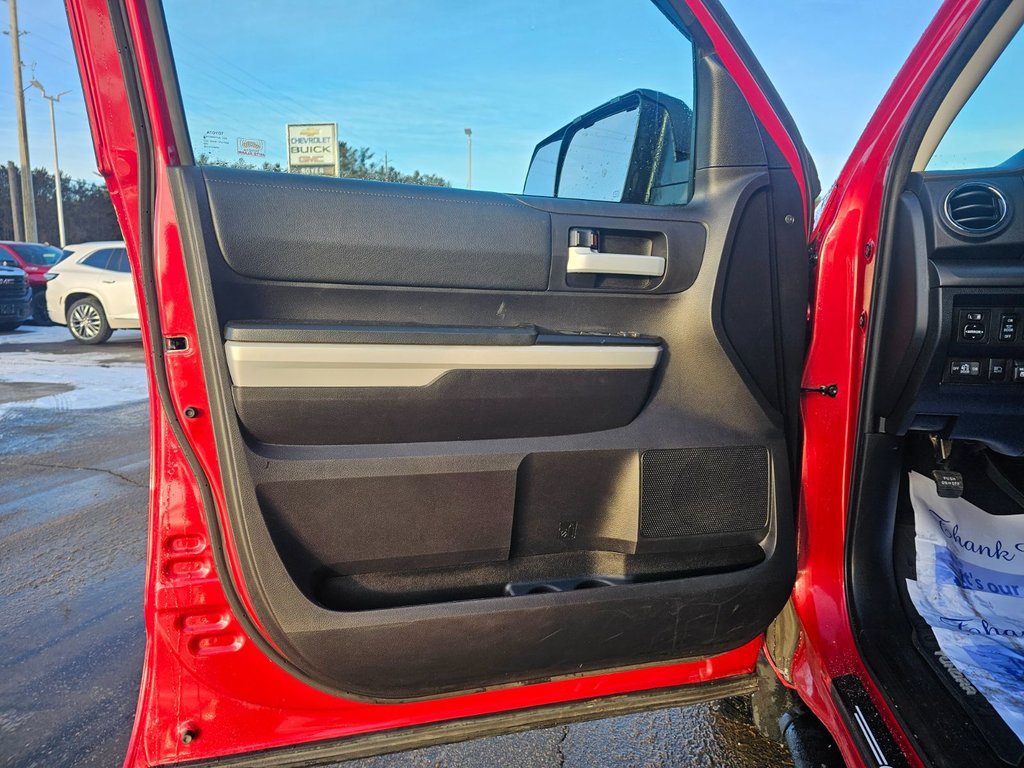 2020 Toyota Tundra in Pickering, Ontario - 37 - w1024h768px